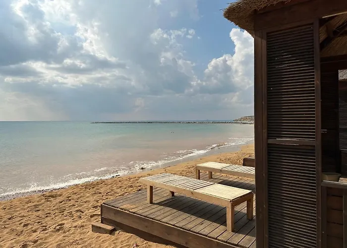 In Bafra Northern Cyprus * Vokolidha